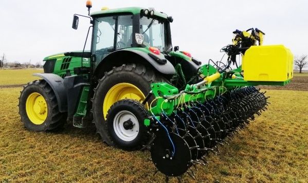 Агрегат для внесення КАС рідких добрив Вулкан Велес Агро АПЛІКАТОР