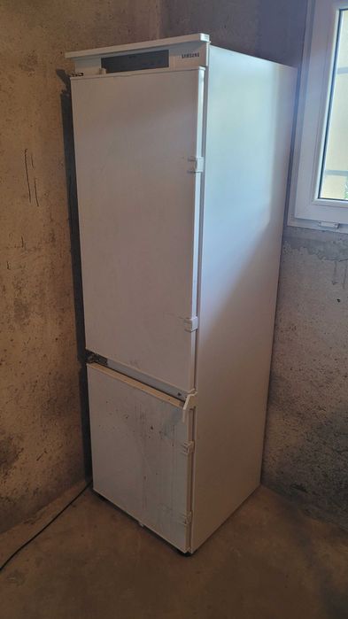 Lodówka Samsung BRB260010WW