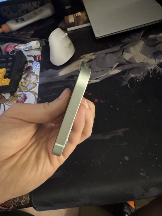 iphone 12 айфон 12 потух