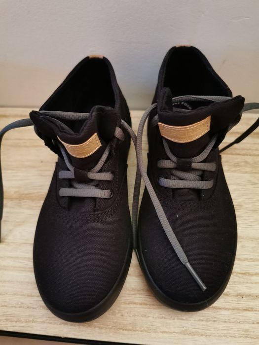 Nowe buty chłopięce