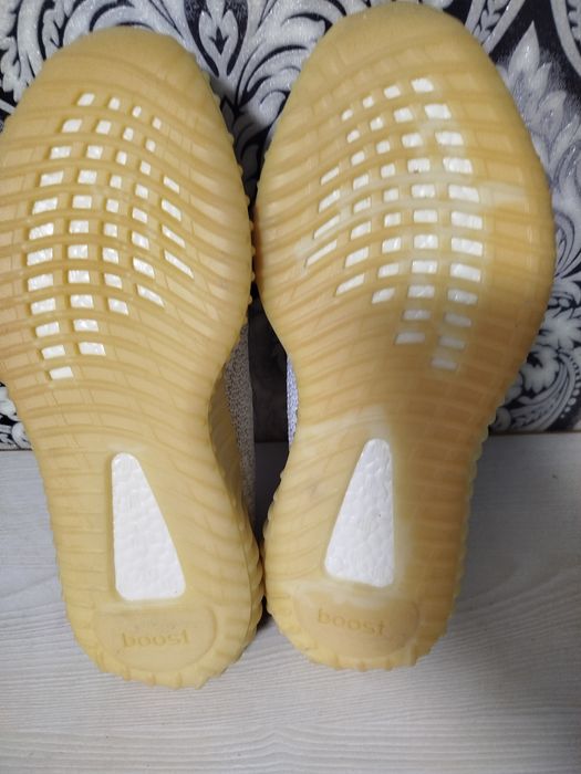 Кросівки Adidas Yeezy Boost 350 V2, оригінал 42 розмір