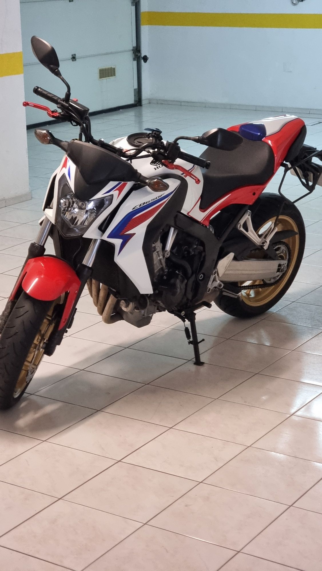 Honda cb650f tricolor Cascais E Estoril OLX Portugal