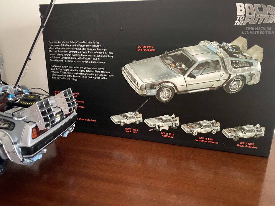 Hot toys Time machine 1/18