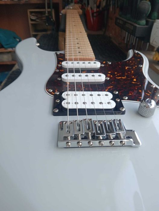 Guitarra Yamaha pacífica 112vm Cinza