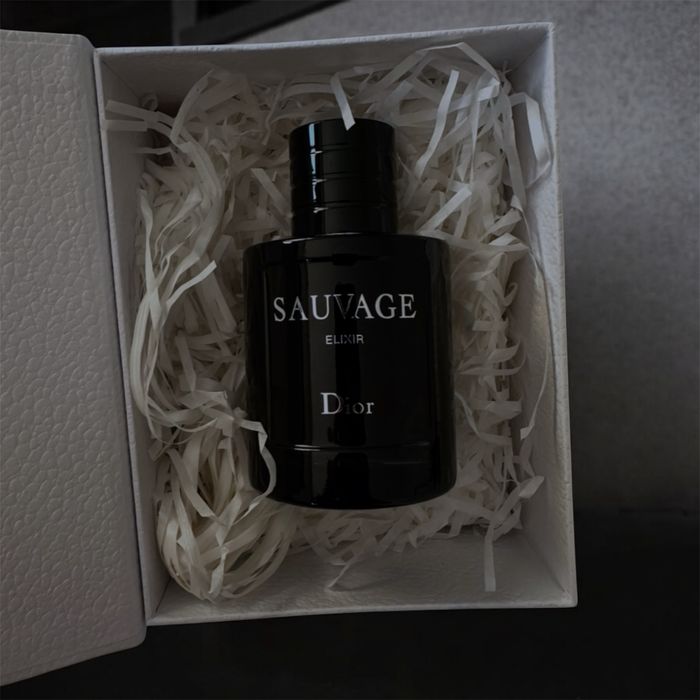 Dior Sauvage Elixir - Novo com Talão
