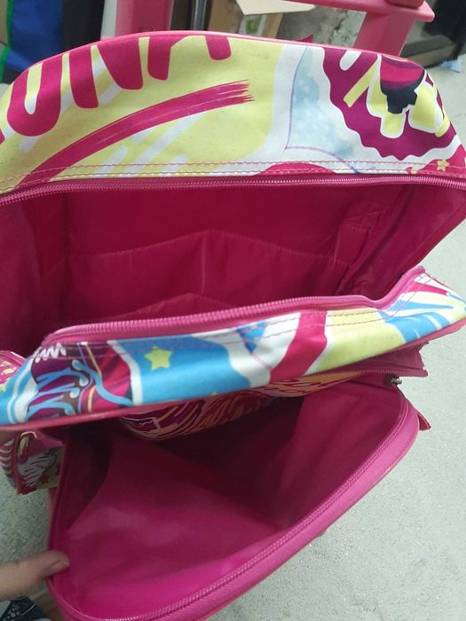 Mochila Rodinhas Soi Luna