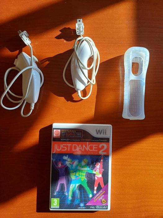 2 Nunchunks + Just Dance 2 + Capa comando64552901670785120