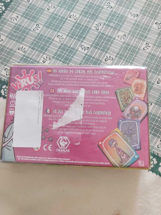 Jogo de Cartas Virus (Versão Espanhola e Inglesa)