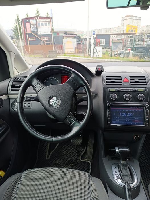 Фольксваген Volkswagen Touran 2006 мінівен
