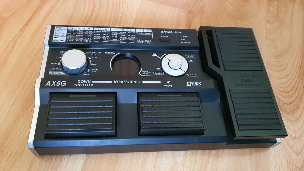 Multiefekt gitarowy Korg AX5G - stan idealny