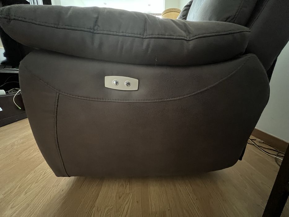 Sofa castanho automatico como novo