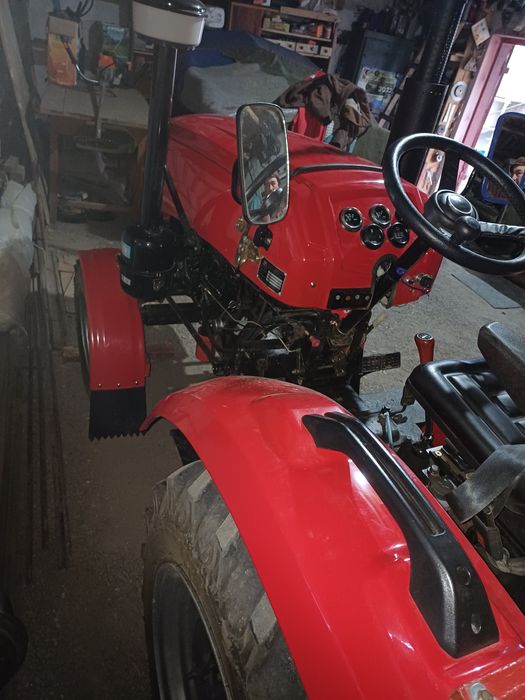 Трактор сінтай т240