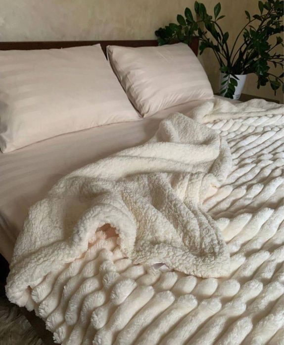 Акція 3 дні! Покривало на кровать покрывало стильный плед на овчинке