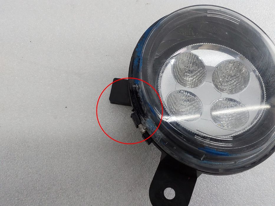 Luz circulação diurna esquerda RENAULT Twingo III (BCM_)