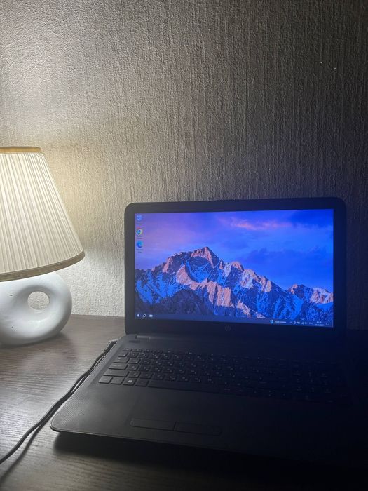 HP 250 G4, Windows 10 Pro, 8 ГБ ОЗП, SSD 240 ГБ