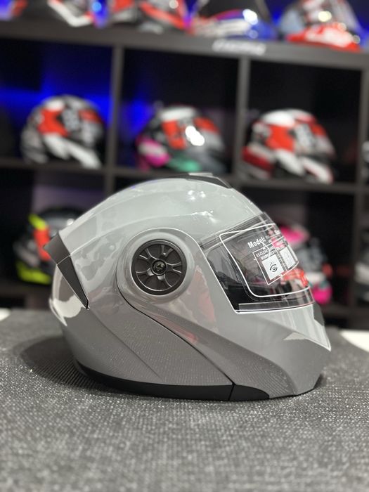 Capacete modular novo 65€