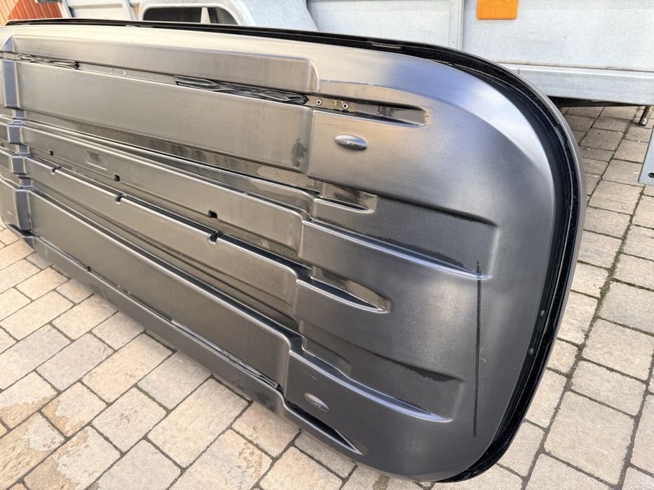 Thule Touring 780 black aeroskin