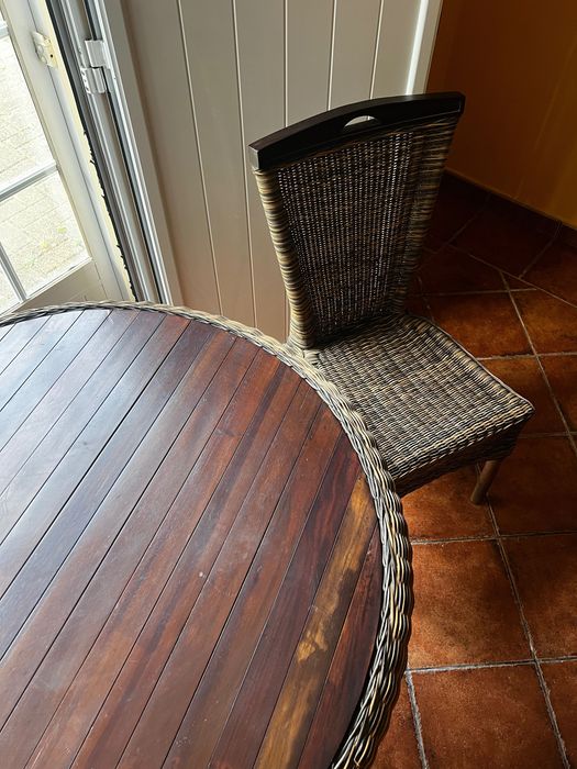 Mesa em Verga + 3 Cadeiras (Conjunto)