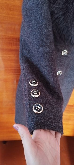 Жіноче зимнє пальто