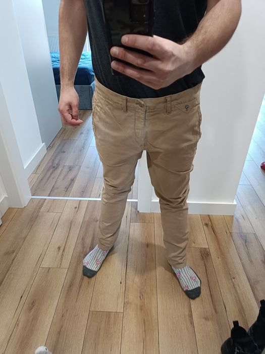 Męskie spodnie chinosy Tommy Hilfiger rozmiar 36. Idealne