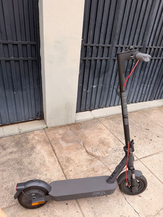 Vendo trotinete eletrica
