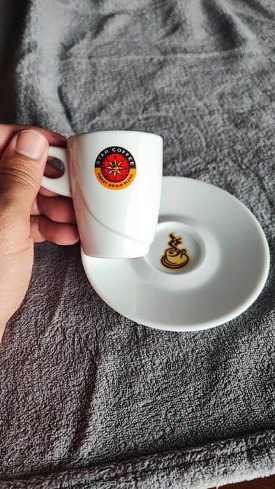 Chávena de Café Star Coffee com Pires – Colecionável