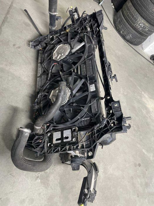 касета радіаторів в зборі q7 3.0 tdi