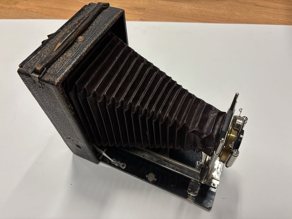 Aparat wielkoformatowy 13x18