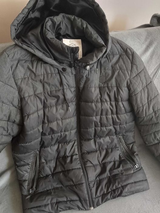 HOUSE. Kurtka zimowa.