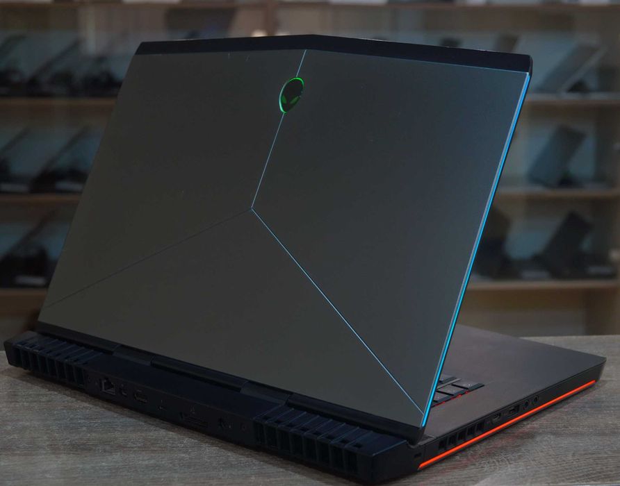 ГАРАНТІЯ Dell Alienware 15 R3 (FullHD/Core i5-7300HQ/RAM 16ГБ/SSD 512ГБ/GTX 1050TI)TVOYO