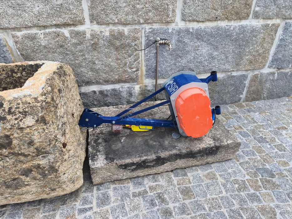 Guincho bípede de 300kg