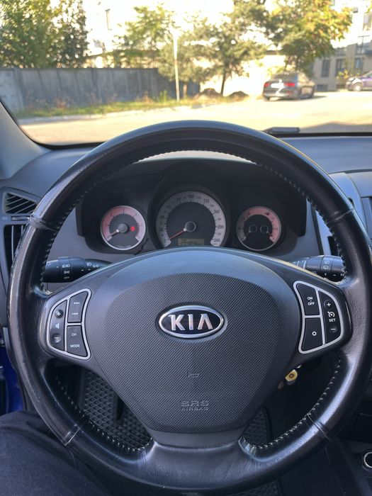 Продам  Kia CEED
