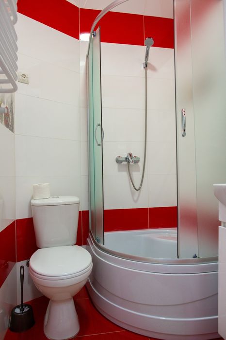 Поруч Т Ц Форум, вільна, 800 грн