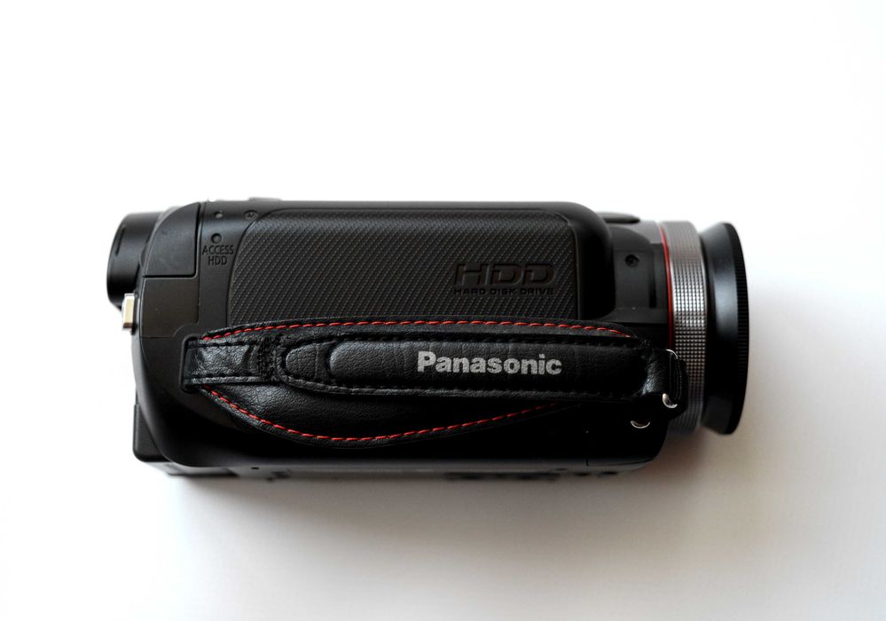 Видеокамера Panasonic hdc-HS900 3MOS FULLHD 50p. SD/HDD 220gb.
