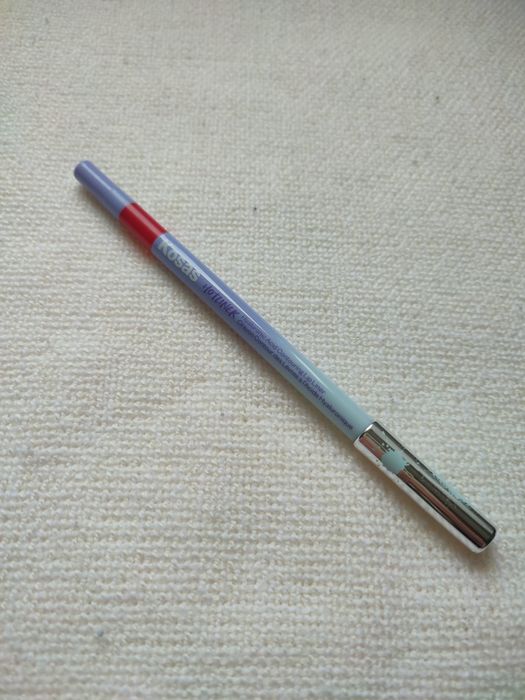 Kosas Hotliner lip liner in Extra