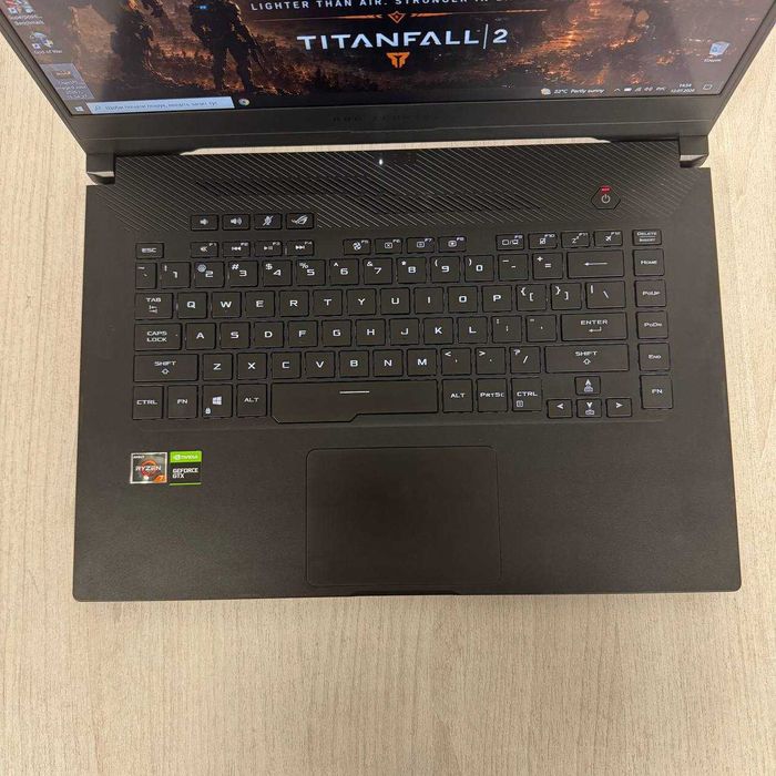 Asus ROG Zephyrus G15 GA502DU 15.6" FHD IPS 120Hz Ryzen 7 3750H 16GB DDR4 SSD 512GB NVMe GTX 1660 Ti Max-Q 6GB
