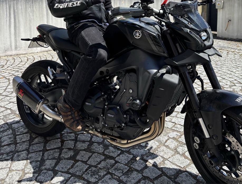 Yamaha MT 09 Akrapovic Carbon [Possível Financiamento]