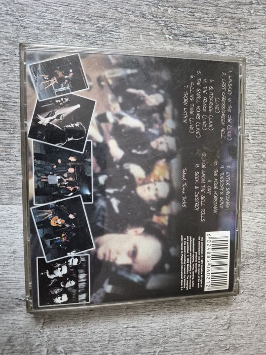 Pudełko na plyta cd zespołu Metallica