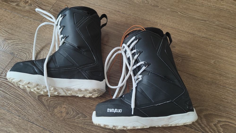 Buty snowboardowe Thirtytwo Lashed 29cm.
