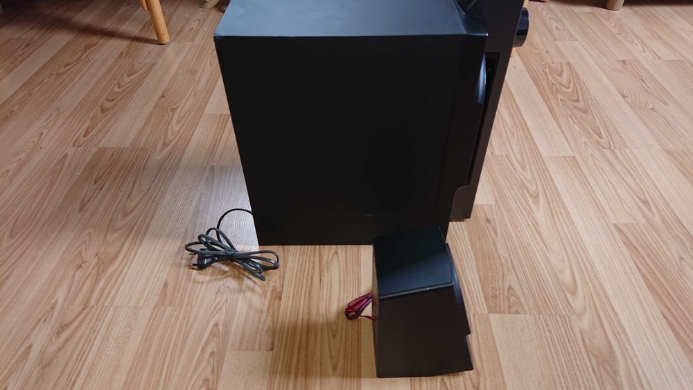sony srs db500 głośniki PC 2.1 subwoofer logitech soundbar jbl boombox
