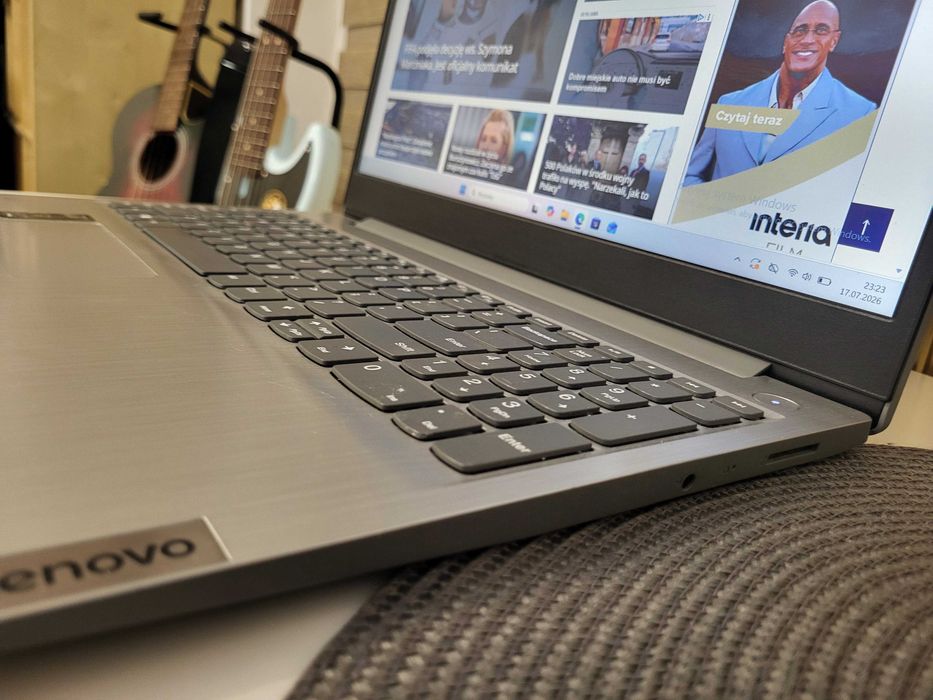 Laptop LENOVO IdeaPad 3 15ADA05 15.6" AMD Ryzen 5 8GB RAM 512GB SSD