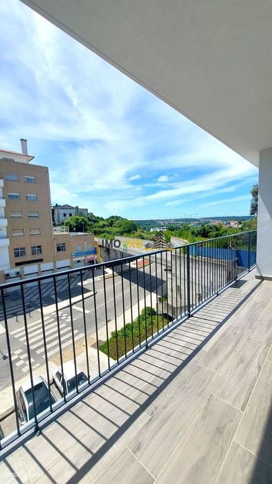 Apartamento - T3 - Novo - Centro Da Cidade - Leiria