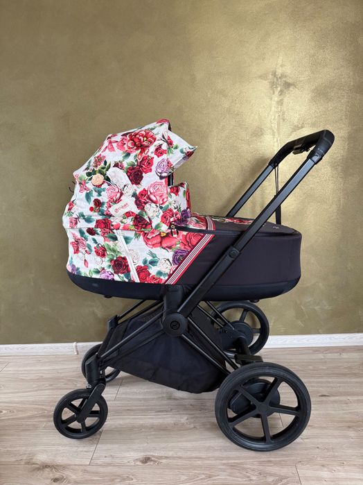Cybex e Priam spring blossom light 3w1