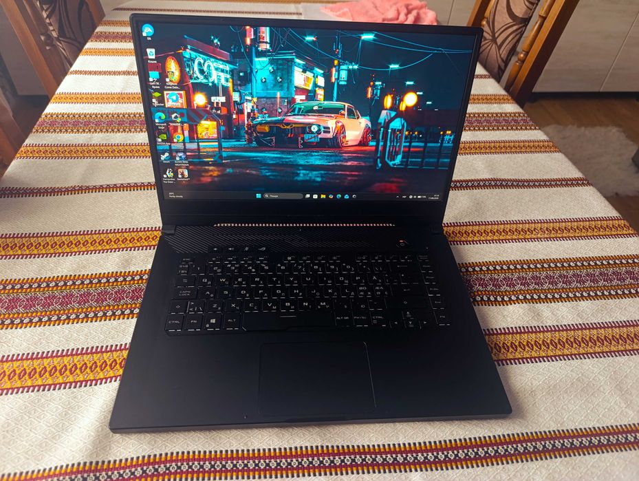 ASUS ROG Zephyrus (Ryzen 7 3750H / GTX 1660 Ti / 16GB / SSD 500GB / 144Hz)
