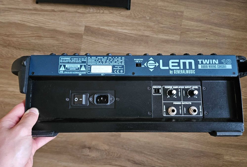 Lem Twin 10 200w 4ом активний мікшер: 11 900 грн. - Студийное
