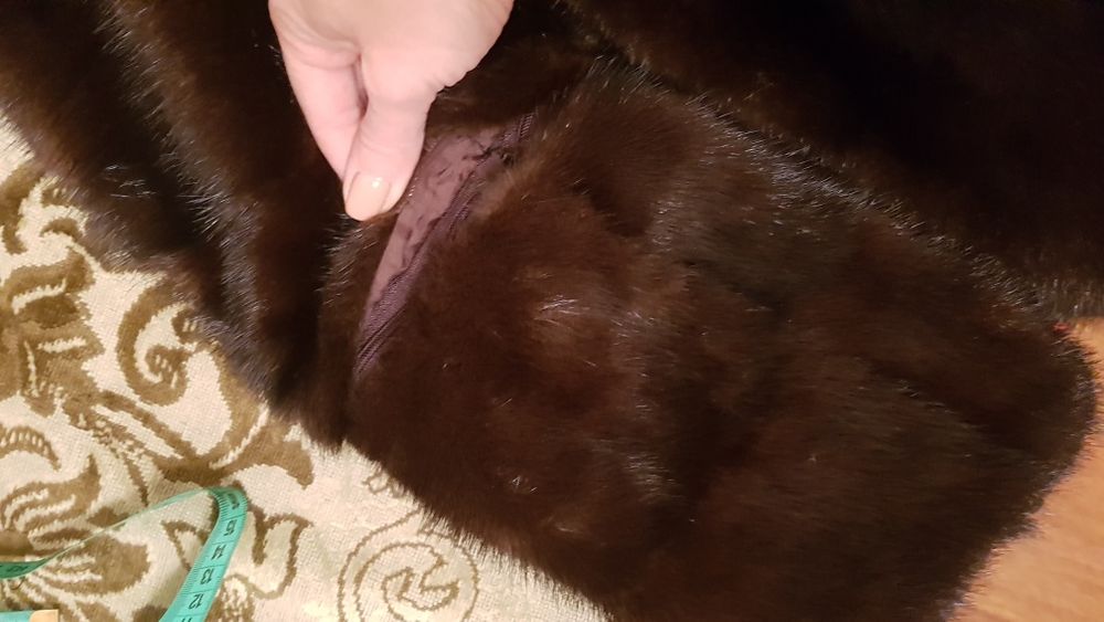 Норковая шуба коричневого цвета