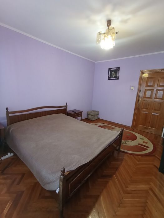 Продаж 5 ти кімнатної Центр а/ о