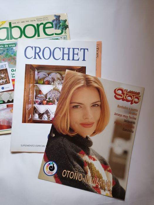 Revista "Labores" com suplementos