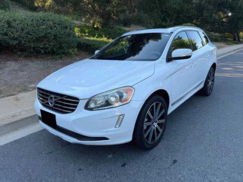 2016 Volvo XC60 T6 Drive-E