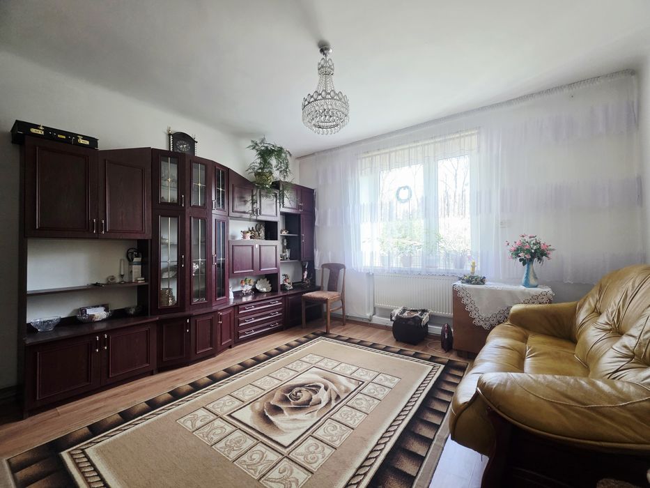 Продається  будинок. Працюєм з бюджетними коштами.